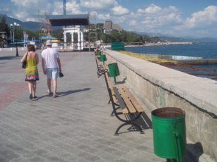 Набережная Алушты