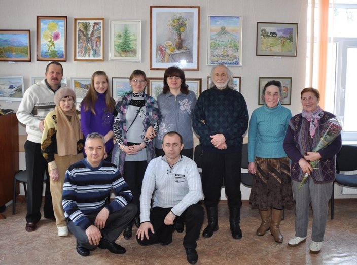 Художники народной студии Анис, г. Алушта, на выставке в терцентре
