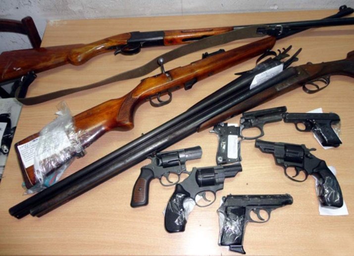 Милиция Алушты призывает горожан добровольно сдать оружие. Фото сайта news.pn. "Твоя газета!" — новости Алушты.