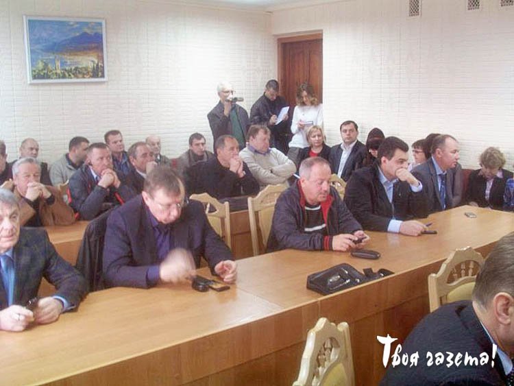В Алуште на скандальной сессии не смогли выбрать секретаря горсовета. "Твоя газета!" — новости Алушты.