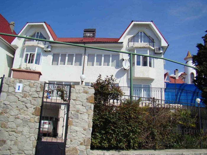 Сдам номера, семейный отель, Ялта. "Твоя газета!" — новости Алушты.